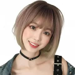 ウィッグ ショート ボブ フルウィッグ レディース かつら 女性 ストレート 耐熱 ファイバー 内巻き ぱっつん 前髪 ネット付き フリーサイズ サイズ調整可能 ヘアネット 付属 短髪 ミディアム 日常 コスプレ 仮装 衣装 ハロウィン イ [ローズゴールド]