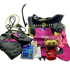 ★ ダイビング スキューバダイビング 約12点 まとめ商品 レギュレータ 圧力計付き ジャケット バッグ 他 Aqua Lung 動作未確認 ジャンク品