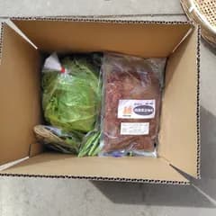 丹波篠山市産　無添加黒豆味噌　皮付き500gと丹波産　農薬不使用　野菜の詰め合わせのセット