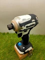 ☆マキタ(Makita) 充電式インパクトドライバ(白) 18V バッテリ、充電器、ケース別売 TD171DZW　オーバーホール済み
