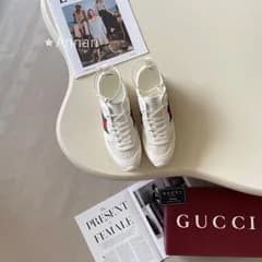 高級美品 状態良 新品！新品GUCCI グッチ スニーカー