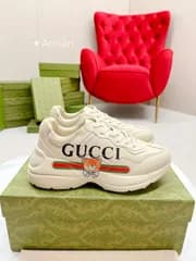 【未使用品】最終値下げ新品！新品  GUCCI グッチ スニーカー