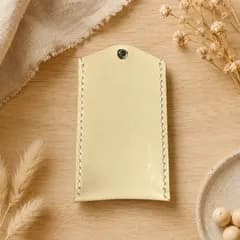 本革 お守りケース ベージュ Lサイズ レザー ハンドメイド キーホルダー付き