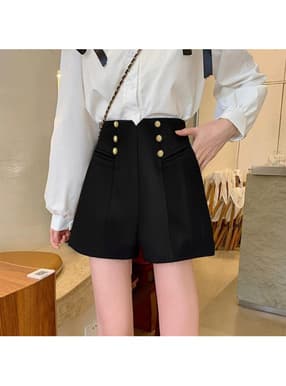 ダブルボタンハイウエストショートパンツ