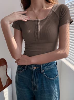 ヘンリーネックリブミニTシャツ