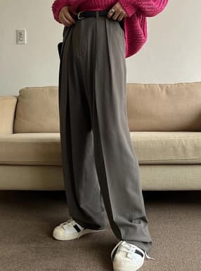 タックセンタープレスストレートワイドパンツ