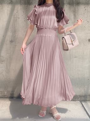 バックリボンフリルスリーブプリーツワンピース