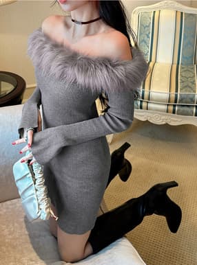 ファーオフショルダーニットミニワンピース