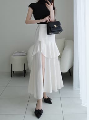 アシンメトリーラッフルスリットスカート