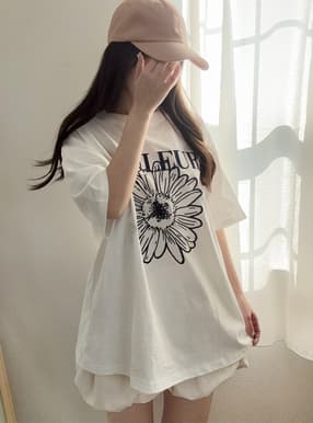 花柄刺繍ビッグTシャツ