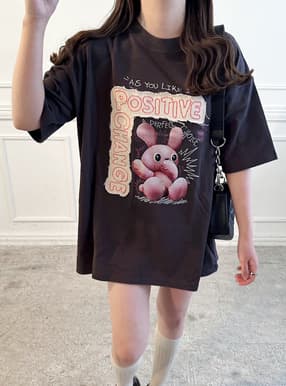 ラビットプリントロゴアップリケTシャツ