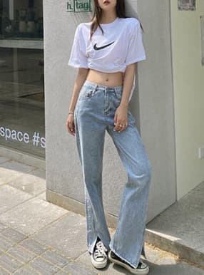 フロントスリットハイウエストデニムパンツ
