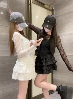 レースメロウトップスxキャミソールアンサンブル
