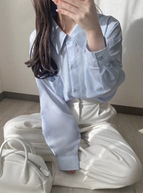ルーズシャツ