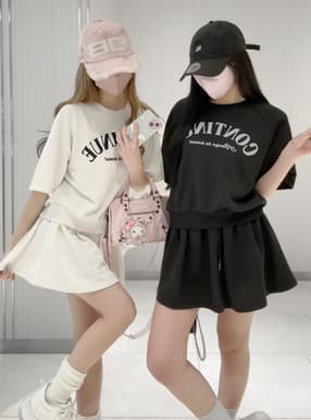 ロゴトップス×フレアミニスカートスウェットセットアップ