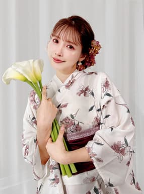三上悠亜 3点セット2Way花柄セパレート浴衣