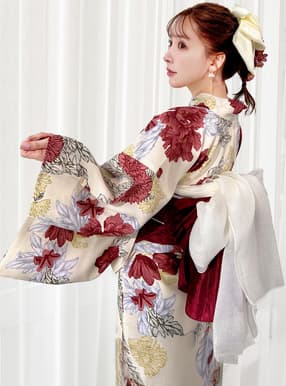 三上悠亜 水彩花柄浴衣セット