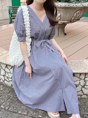 リボンベルト付きVネックガウンシャツワンピース