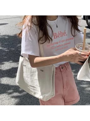 ロゴ刺繍Tシャツ