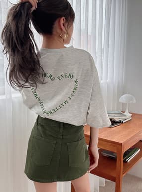 ハートロゴプリントTシャツ