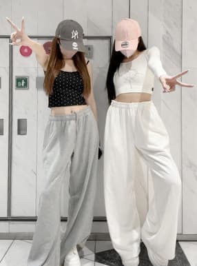 ストレートワイドスウェットパンツ
