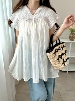 シャーリングショルダーフレアチュニック