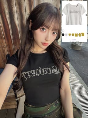 スタッズロゴTシャツ