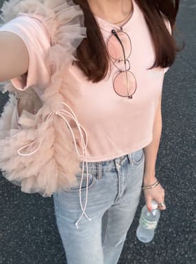 ロゴ刺繍ショート丈Tシャツ