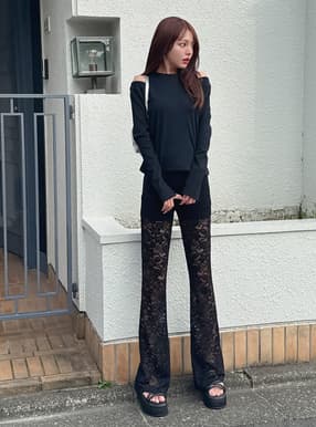 花柄レースフレアパンツ