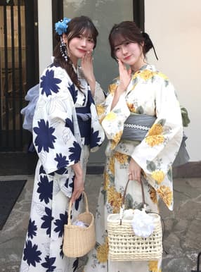 コサージュ付きカゴバッグ