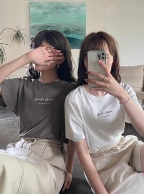 ロゴTシャツ
