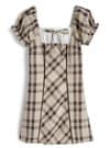 ベージュ